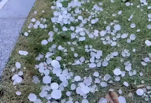 永康風(fēng)水先生解讀女性夢(mèng)見(jiàn)冰雹的運(yùn)勢(shì)